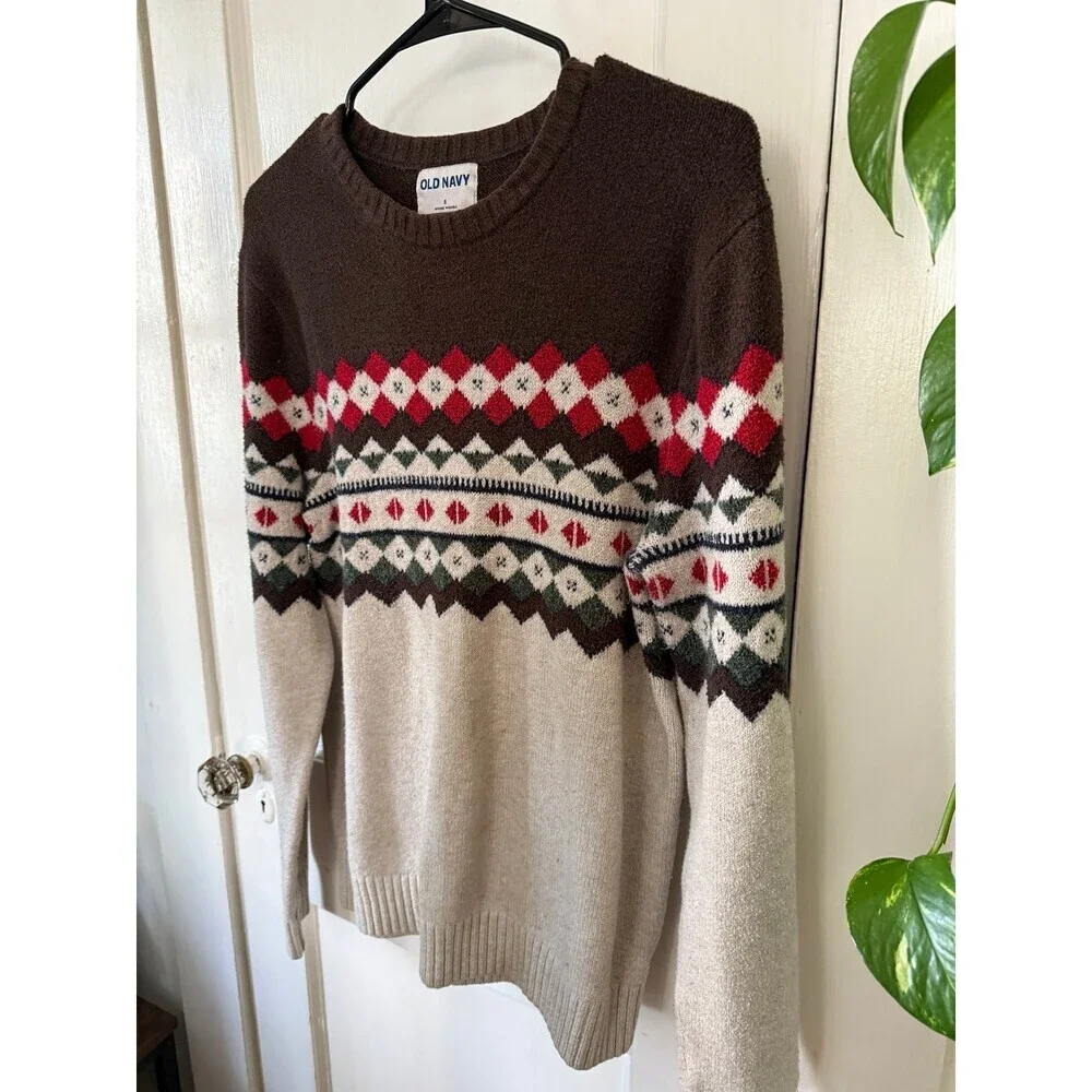 Old Navy men’s size small brown Christmas sweater